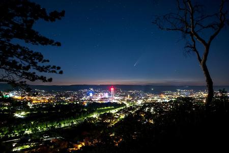 Blick auf das Zentrum der Universit�tsstadt Jena in Th�ringe...