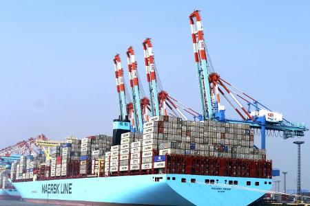 imago Chromorange Magleby Maersk.jpg