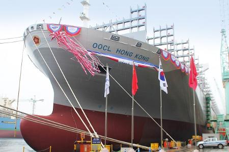 imago Werner Schmitt OOCL Hong Kong.jpg