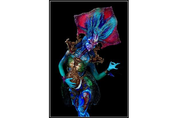 9_Photo_Klaus-Neubauer-Artist_Moona-J Weaner.jpg