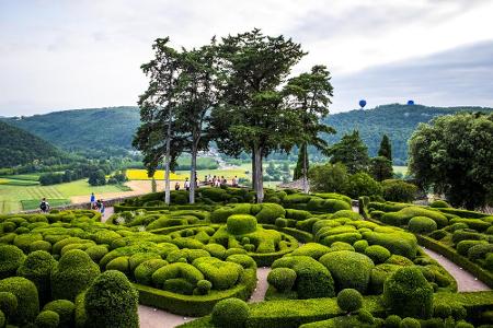 Was dem Japaner der Bonsai ist, ist dem Franzosen der Buchs. Das Buchs-Labyrinth der Gärten von Marqueyssac in der französis...