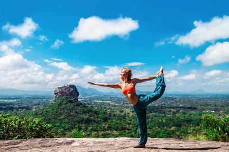 Die asiatische Insel Sri Lanka hat in den letzten Jahren an Beliebtheit gewonnen. Besonders im Süden sind viele Yoga- und Su...