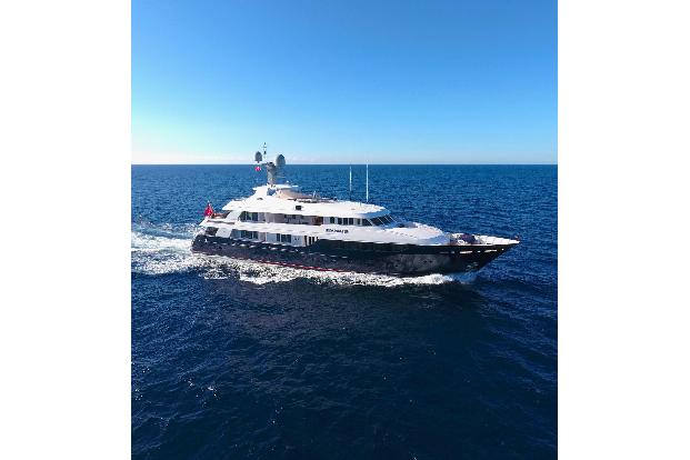 BROADWATER - copyright Mark Patterson, Uneek and Alexis Andrews.jpg