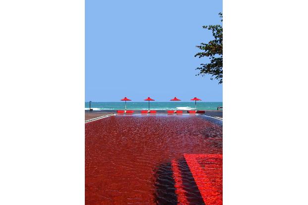 the red pool 01.jpg
