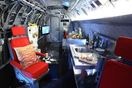 9.2 HELICOPTER_INT_01.jpg