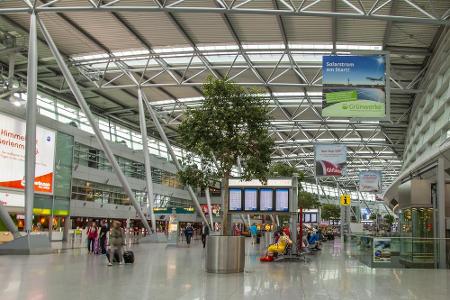 ...denn der Flughafen in Düsseldorf (DUS, 4,03 Punkte) zählt für gewöhnlich nicht zur Airport-Elite. Vor allem Reisende mit ...
