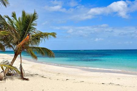 Flamenco Beach, Puerto Rico: Das ist Karibik! Weißer Sand, sanftes Meeresrauschen und türkisblaues Wasser - hier kann man di...