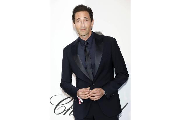 Adrien Brody musste sich für seine Paraderolle nicht nur auf unter 60 Kilo herunterhungern. Er wollte sich für seine Titelro...