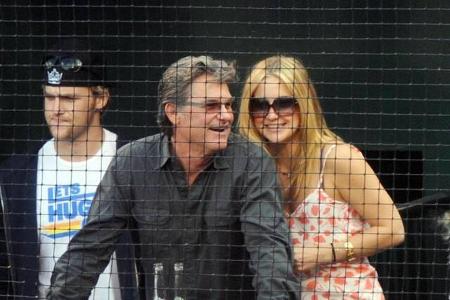 ...Kate Hudson hat er ein ausgezeichnetes Verhältnis. Die Schauspielerin nannte ihren Sohn sogar Ryder Russell Robinson als ...