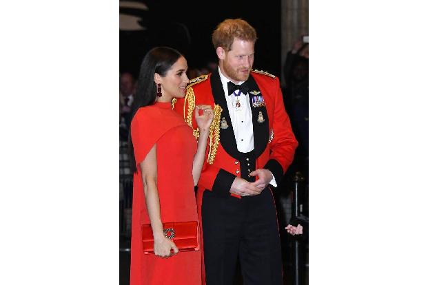 Januar: Kaum war das neue Jahr eingeläutet, warteten Prinz Harry und seine Ehefrau Meghan mit überraschenden Neuigkeiten auf...