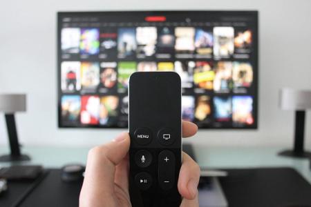 Filmverleiher haben sich der Situation bestmöglich angepasst. Kunden diverser Streamingdienste können sich im Corona-Lockdow...