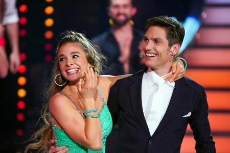 Profitänzer Christian Polanc durfte sich in diesem Jahr seine Tanzpartnerin selbst aussuchen und wählte Moderatorin Lola Wei...