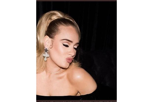 Anders liegt da der Fall Adele: Die Sängerin twitterte gerne betrunken. Das fand ihr Management-Team irgendwann nicht mehr l...