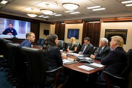 Wo wir gerade bei den Kennedys sind: Der Situation Room wurde 1961 auf Anordnung von Präsident John F. Kennedy eingerichtet,...