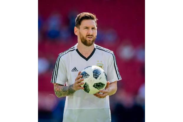 ...gilt für Lionel Messi, dem seine 97,3 Millionen Abonnenten ebenfalls in die Tasche spielen. Der argentinische Fußballgott...