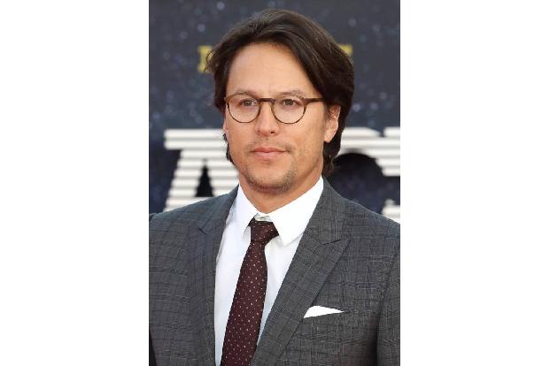 ...im April 2020 in unsere Kinos kommen. Regie führt seit Danny Boyles Ausstieg übrigens Cary Joji Fukunaga, der für 'Es' ve...