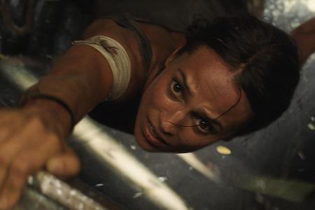 Ihr Leben hängt mehr als einmal am seidenen Faden...