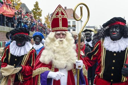 In den Niederlanden bekommen die Kinder ihre Geschenke bereits am 5. Dezember. An diesem Tag besucht zudem auch 