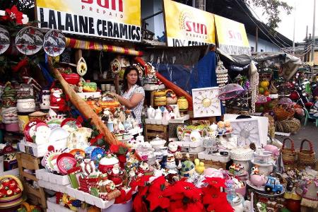 Weihnachten dauert auf den Philippinen am längsten. Am 16. Dezember geht es los. Die Christen kaufen wie wild ein und hübsch...