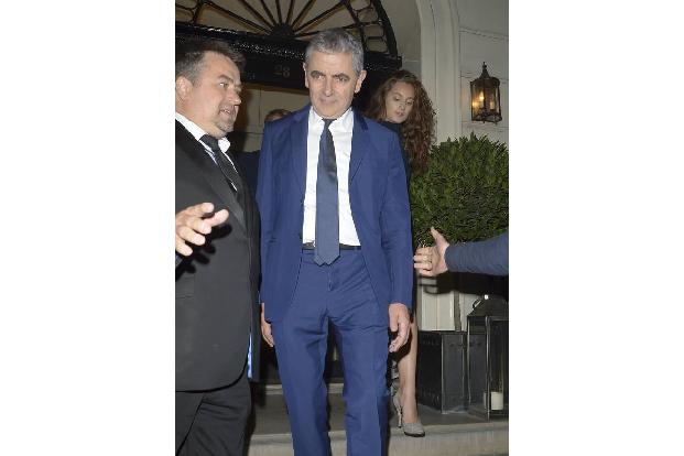 ...After-Party, zu der sich sogar Rowan Atkinson hinreißen ließ. Mit dabei war auch seine Tochter Lily Sastry aus Rowans ers...