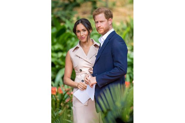 Meghan und Harry sind gerade erst nach Kanada entkommen, nachdem sie sich aus dem inneren Kreis der Royals zurückgezogen hab...