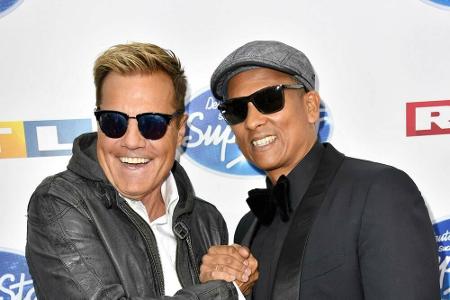 Naidoo bezweifelt einerseits die Existenz des Virus, andererseits beschuldigt er die Regierung, es als 