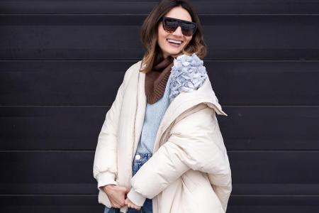 Der Oversize-Look ist derzeit wieder besonders angesagt. Der Wermutstropfen: Die XXL-Pullis und weiten Hosen verhüllen allzu...