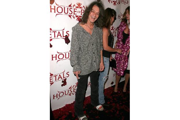 Neben unzähligen Fans des Van-Halen-Gitarristen verneigte sich auch die Rock-Welt vor einem ihrer Größten.