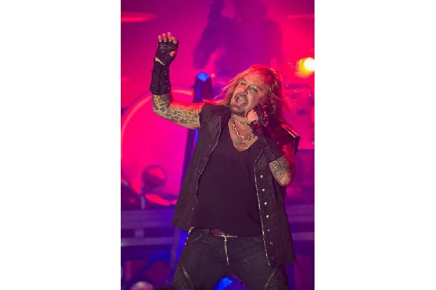 Sein Bandkollege Vince Neil war ebenfalls schockiert: 