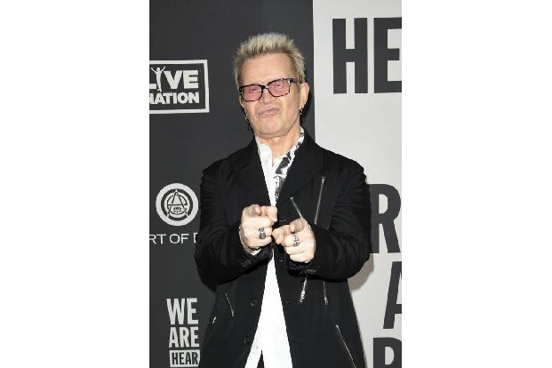 Achtziger-Ikone Billy Idol machte seiner Wut auf die tückische Krankheit Luft, die Eddie Van Halen das Leben gekostet hatte:...