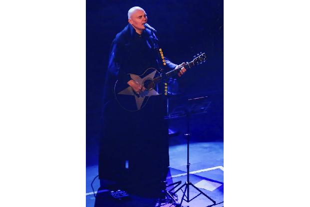 Smashing-Pumpkins-Frontmann Billy Corgan postete auf Social Media, er fühle sich geehrt, ihn ein wenig gekannt zu haben und ...