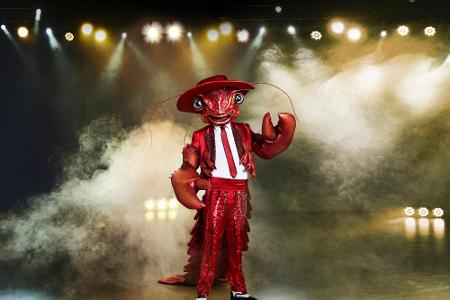 Ebenso mit dabei: Der Hummer in einem spanischen Flamenco-Outfit. Versteckt sich in dem Kostüm ein Sänger oder eine Tänzer?