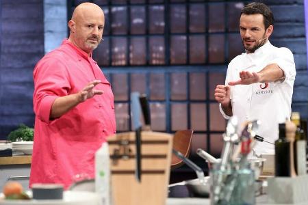 Detlef Steves (li.) hilft aus