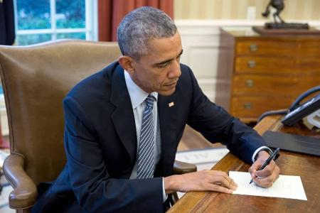 Er war der mächtigste Mann der Welt: der ehemalige US-Präsident Barack Obama. Wie viele Schriftsätze er wohl mit links unter...