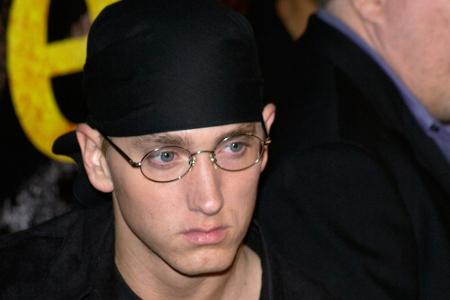 Bei Ausnahmerapper Eminem ist ebenfalls die linke Hand die stärkere.
