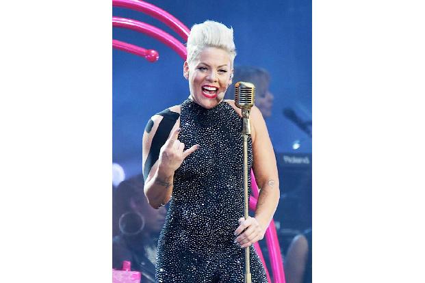 Umgerechnet rund 360 Millionen Euro spülte die 'Beautiful Trauma World Tour' in Pinks Haushaltskasse.