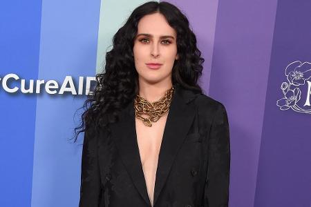Rumer Willis (31) zeigte ihre wilde Seite. Die Tochter von Bruce Willis (64) und Demi Moore (57) berührte am Ende der Show a...