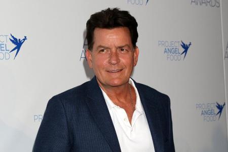 Carlos Irwin Estévez übernahm zu Teilen einfach den Künstlernamen seines Vaters, Martin Sheen. Seinen Vornamen änderte der S...