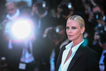 ...der Filmfestspiele von Cannes. Ihre etwas betrübte Stimmung lässt sich allerdings auch relativ leicht erklären. Immerhin ...