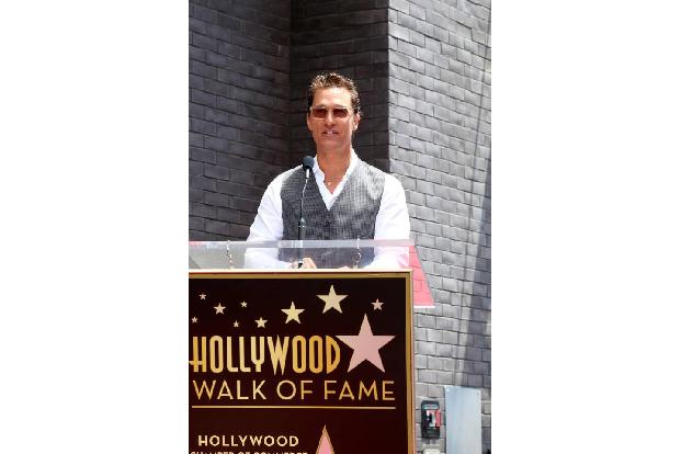 ...Hollywoodstar Matthew McConaughey machen ebenfalls mit und erinnern die Zuschauer daran, wie wichtig es ist, während der ...