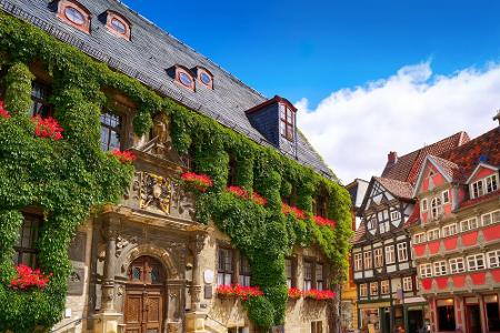 Kopfsteinpflaster und mehr als 2.000 Fachwerkhäuser aus acht Jahrhunderten: Das ist Quedlinburg am Rande des Harz. Die
Welt...