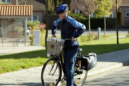 Den Tag des Zeitungsausträgers feiern am 4. September vermutlich auch viele Schüler und Studenten. Das Ausliefern der Tagesz...