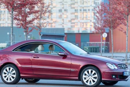 Punktgleich mit dem Audi TT ist der Mercedes-Benz aus der CLK-Klasse (C für Coupé, L für leicht, K für kurz). Auch hier betr...