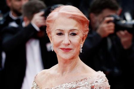 Oscar-Preisträgerin Helen Mirren (74) begeisterte in Cannes mit rosa gefärbten Haaren. So hatte man die Schauspielerin zuvor...