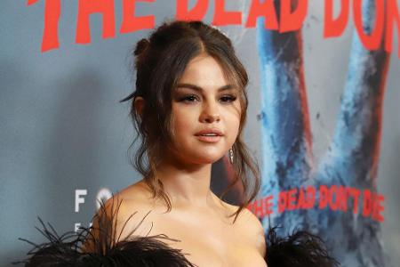 Zeitlos und elegant: Musikerin Selena Gomez (27) wählte für ihren Auftritt bei der 