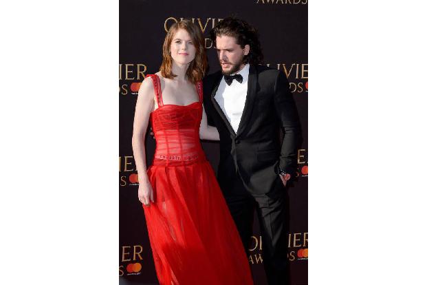 Kit Harington und Rose Leslie feierten 2019 eine große Hochzeit in Roses schottischer Heimat. Doch die wenigsten wissen, das...