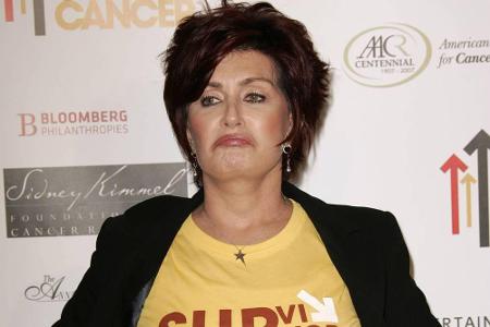 Dieses Bild stammt aus dem Jahr 2008. Drei Jahre später ließ sich Sharon Osbourne (65) ihre Brustimplantate durch kleinere e...