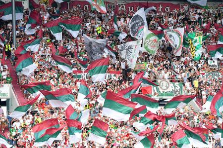 Spiele: 304 | Siege: 91 | Unentschieden: 83 | Niederlagen: 130 | Tore: 373:470 | Punkte: 356