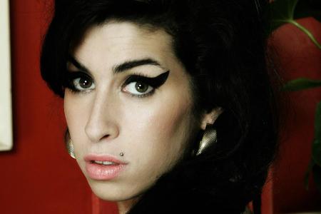Amy Winehouse ist das jüngste Mitglied des 