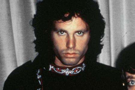 Jim Morrison, Frontmann von The Doors, wurde im Juli 1971 tot in einer Badewanne gefunden. Dass damals kein Fremdeinwirken f...